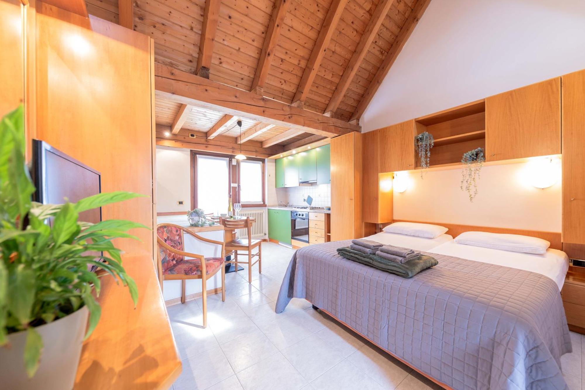 Comano Cattoni Holiday Appartamenti Comano Terme Esterno foto